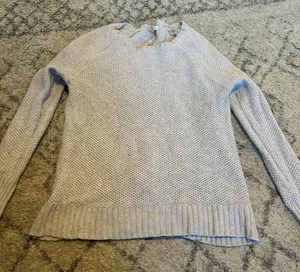white sweater Size M thumbnail 1