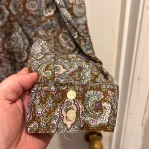 Gap Women's Brown Paisley Print Button Down Long Sleeve Shirt Medium‎ Roll Tab thumbnail 3