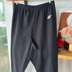 New Balance Black Running Tights or Leggings Size Small thumbnail 3