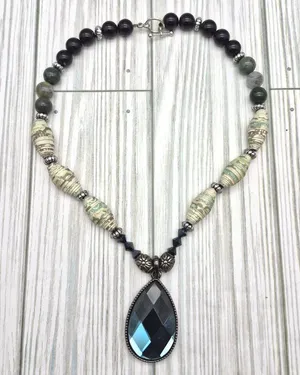 Artisan Black Green Bead & Faux Paper Bead Collar Teardrop Pendant Necklace 16" thumbnail 1