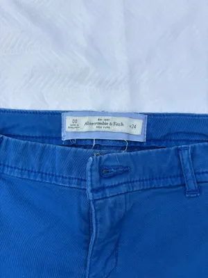 Abercrombie Low-Rise Shorts thumbnail 3