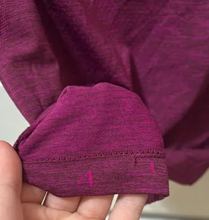 Lululemon Long Sleeve thumbnail 4
