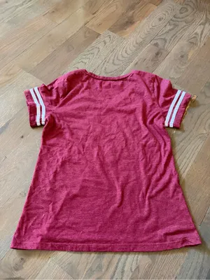 Oklahoma Sooners Women's Garnet V-Neck Tee - OU Boomer Sooner Sz Large thumbnail 2