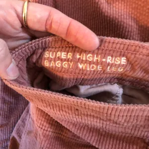 American Eagle super high rise baggy wide leg pink corduroy pants 00 thumbnail 4