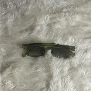 Trendy Olive Sunglasses Green thumbnail 2