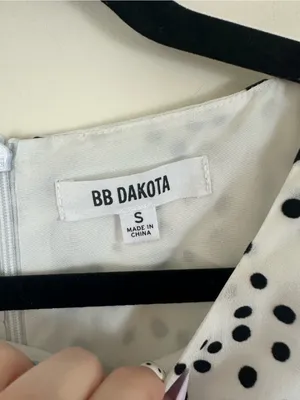 BB Dakota Something About Dots Sleeveless White Polka Dot Tiered Midi Dress Sm thumbnail 4