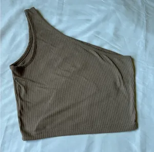 SheIn Crop top thumbnail 1