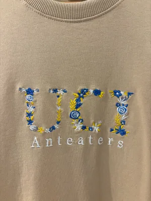UCI Irvine Anteaters Floral Embroidered Beige Crewneck College Sweatshirt S thumbnail 2