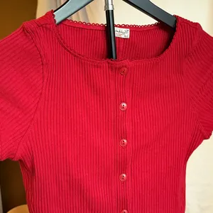 Free People Scarlet Ribbed Knit Top Size Medium Most Wanted Cardi thumbnail 5