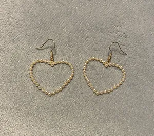 Heart Earrings Gold thumbnail 1