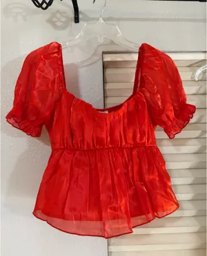 Red top thumbnail 1