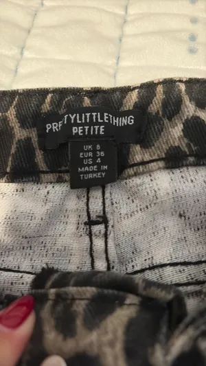 Pretty Little Thing Jeans Low-Rise Baggy thumbnail 3