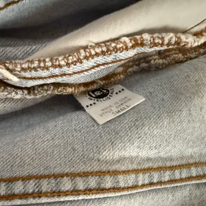 L.E.I Vintage Sunflower Denim Jacket Yellow thumbnail 4