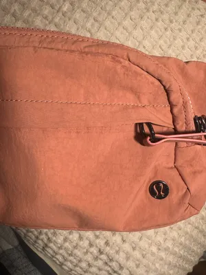 Lululemon Everywhere Belt Bag thumbnail 2