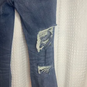 American Eagle Outfitters Ripped Blue Skinny Jeans thumbnail 5