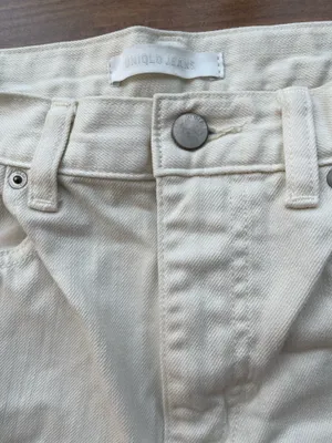 Uniqlo Straight White Jeans thumbnail 4