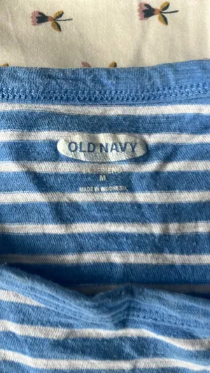 Old Navy Boyfriend T-shirt thumbnail 2