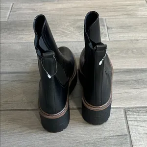 Soda Black Ankle Boots with Brown Sole thumbnail 3
