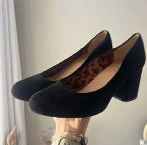 Jellypop Black Heels thumbnail 1