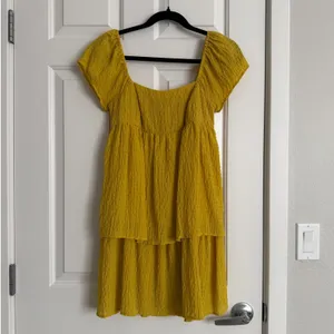 RTR Now Yellow Smocked Babydoll Mini Dress XS Puff Sleeve‎ Textured Cottagecore thumbnail 4
