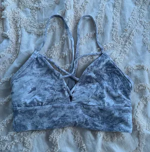 Sports Bra Lululemon thumbnail 1