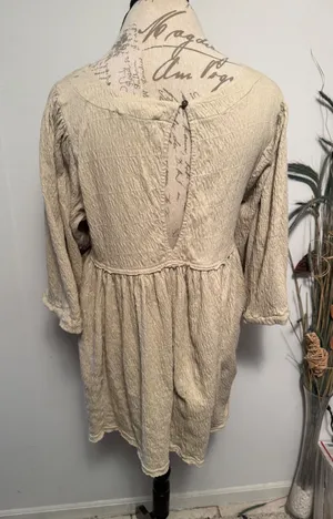 Free People Textured Gauze Babydoll Tunic Top‎ Beige XS Smocked Button Back thumbnail 1