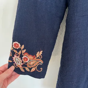 Chico’s Navy Blue Floral Embroidered Detail Jacket Size Medium thumbnail 7