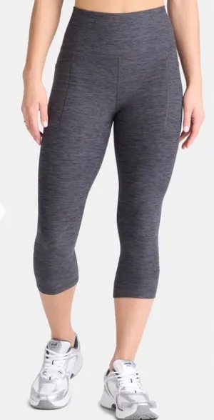 ATHLETIC WORKS Womens Athlesure Capris Size Med 8-10 With Side Pockets Gray New thumbnail 1