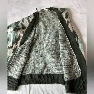 Mystree Womens Soft Cardigan Sweater Size Medium Button Up Pockets Multi Pattern thumbnail 9