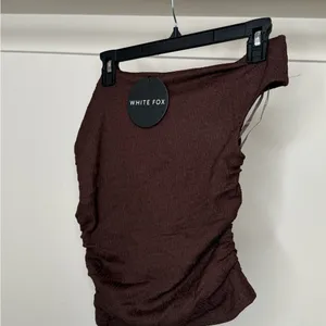 White Fox Boutique Chocolate Ruched Top thumbnail 2