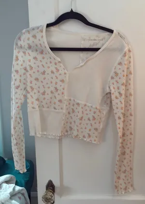 American Eagle Top Outfitters thumbnail 1