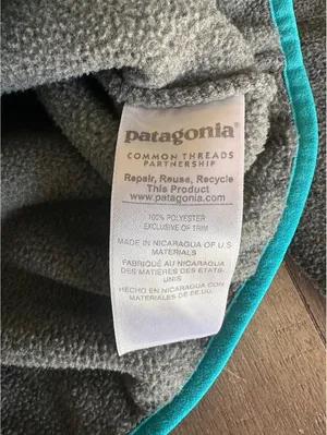 Patagonia Synchilla Snap-T Pullover Sweatshirt in Gray w/ Teal Women’s Small thumbnail 7