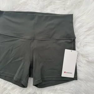Lululemon Align High Rise Short 4" Army Green Size 10 thumbnail 5