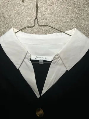 Black Button thumbnail 2