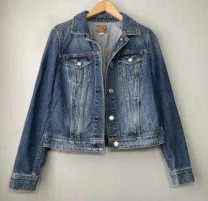AEO American Eagle Denim Jacket Size Medium Blue Jean Coat Trucker Boho Cropped thumbnail 1