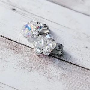 Vintage Clip On Earrings Clear Beads with Slight Iridescence thumbnail 3