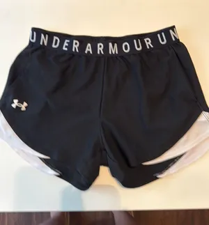 Under Armour Shorts thumbnail 1