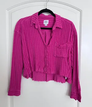 BDG Pink Cropped Button-Up Shirt thumbnail 1