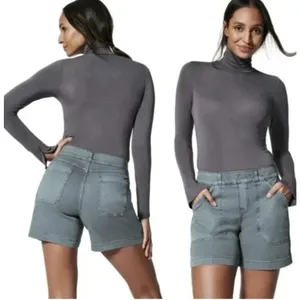 SPANX Twill Stretch Short 6" in Hazy Grey Size Large‎ thumbnail 2