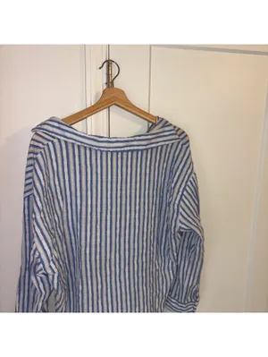 ZARA NWOT $59 Woman’s S Blue and White Striped Button-Up Blouse Size Small thumbnail 5