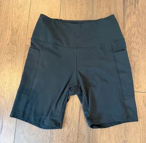 Danskin Black High-Rise 6” Bike Shorts with Side Pockets Size Small - C27-173 thumbnail 1