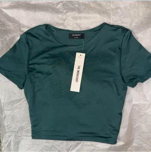 Round Neck Short Sleeve Crop Green thumbnail 1
