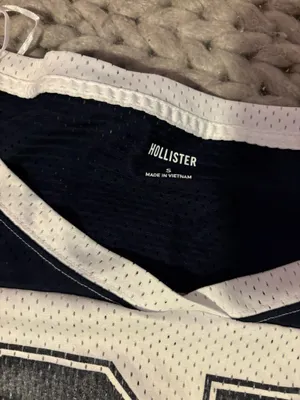 Hollister Top thumbnail 3