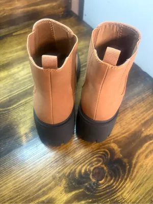 Shoe Republic LA Brown Chunky Heel Boots Size 7.5 thumbnail 6