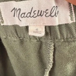 Madewell‎ Pull On Cloth Shorts in Green Size Small thumbnail 5