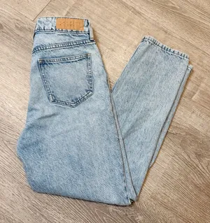 •PACSUN• DISTRESSED MOM JEANS thumbnail 1