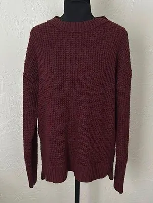 SO Red Crew Neck Sweater with Chunky Knit and Relaxed Fit thumbnail 1