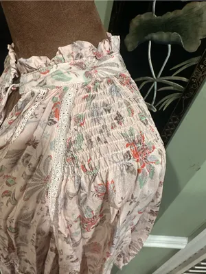 Karlie Light Pink Tiered Floral Mini Dress – Size Large thumbnail 5