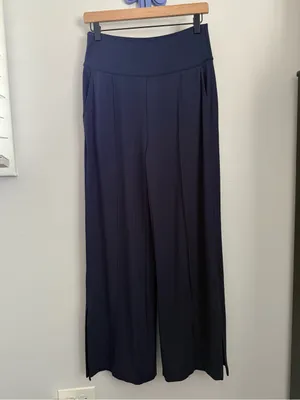 Travis Mathew Medium Spa Day Wide Leg Pants Navy High Waist Relaxed Lounge thumbnail 2