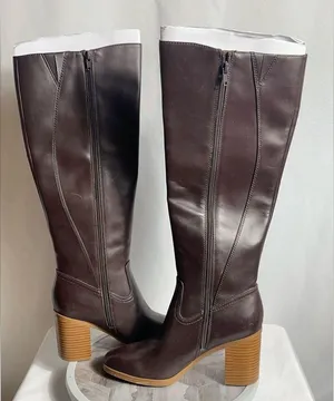 Giani Bernini Odettee Brown Tall Leather Block Heel Boots Size 8M thumbnail 1